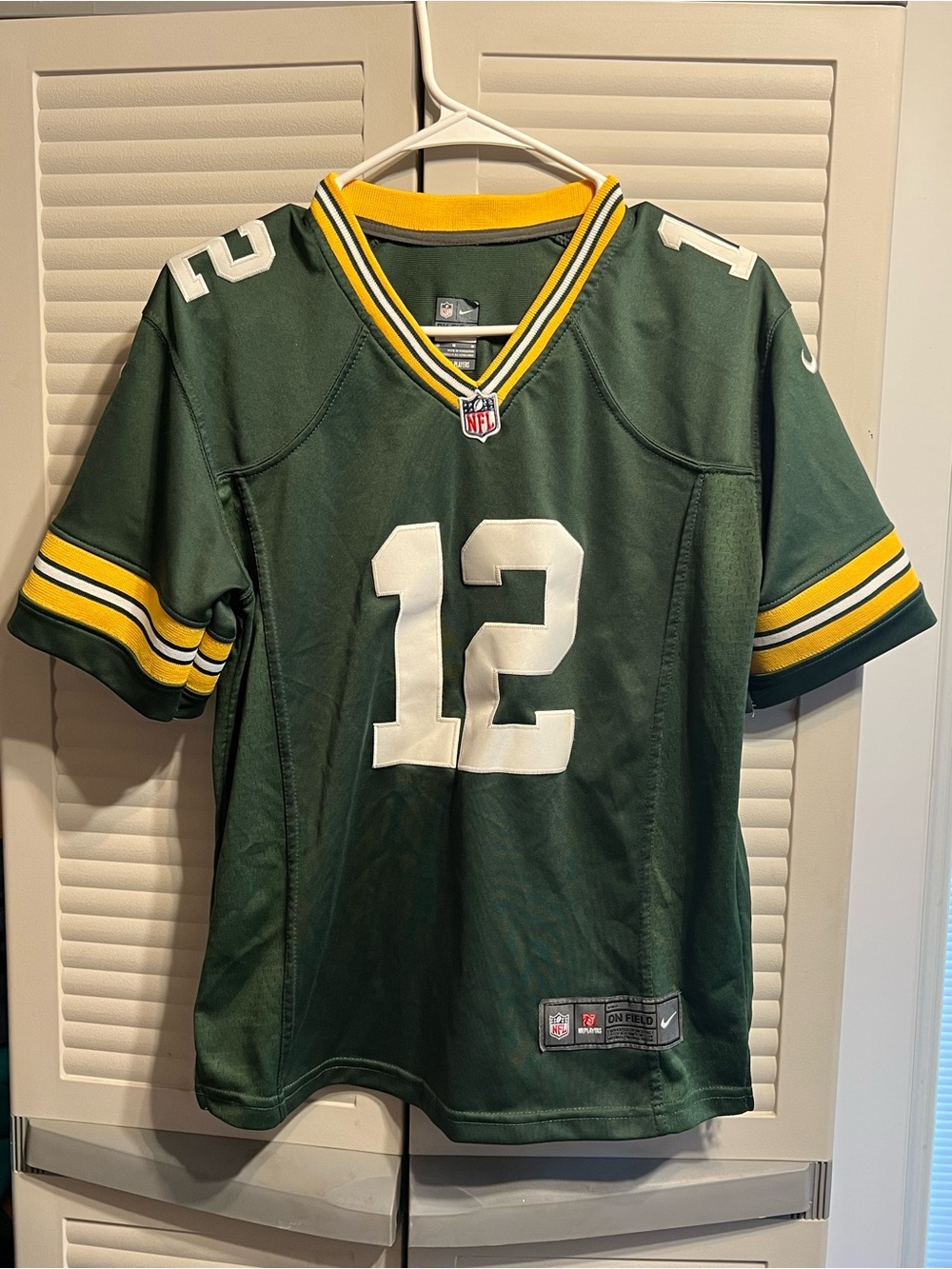 Aaron Rodgers, Nike Green Bay Packers, women’s size medium stitched jersey